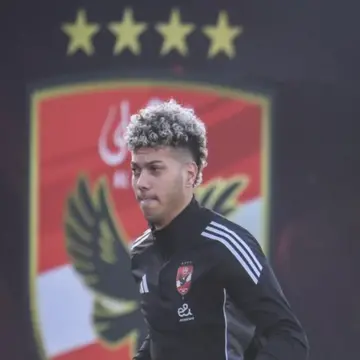 طه إسماعيل: إمام عاشور لاعب غير منضبط.. ويلعب «على مزاجه» في الأهلي